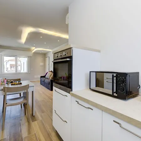 Apartment Desenzanoloft Official Partner Marriott Homes & - Cappuccino *